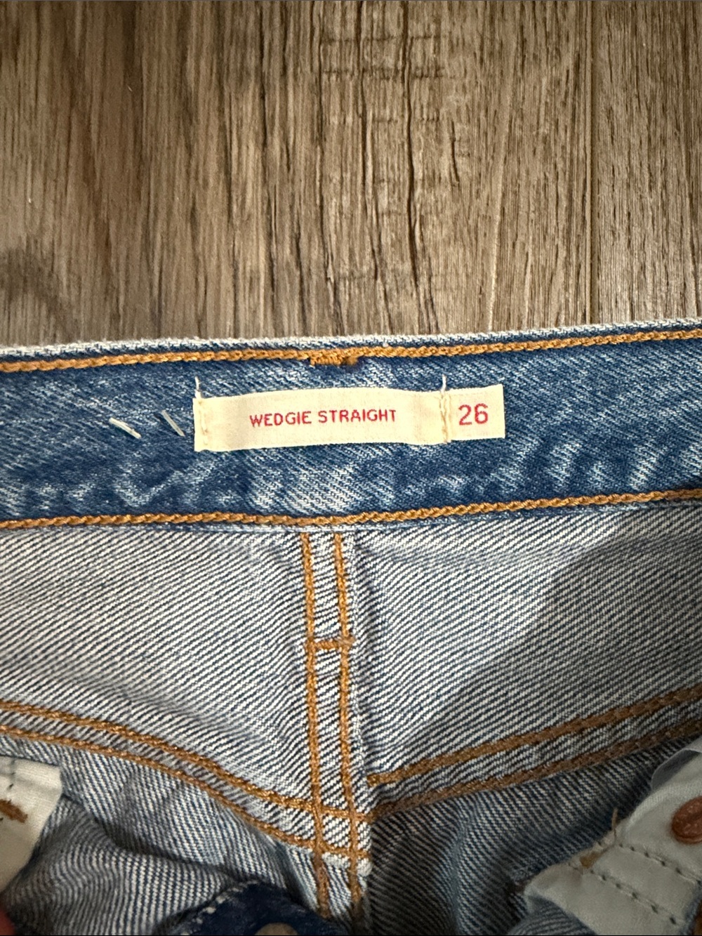 Levi’s wedgie straight jeans - Picture 2 of 3